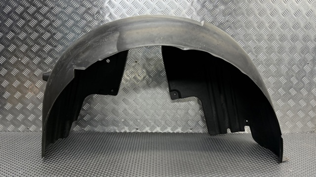 Подкрылок задний правый 51717136682 BMW