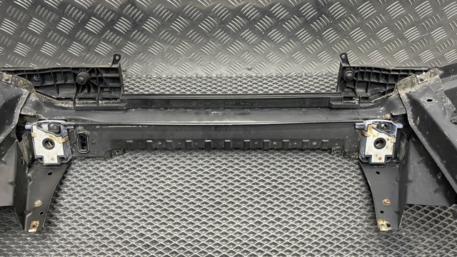 51718402319 BMW Суппорт радиатора в сборе (монтажная панель крепления фар) купить в Одесса