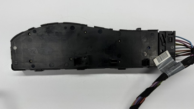 BMW 61318099074 Блок кнопок механизма регулировки сиденья правый в наличии Запорожье