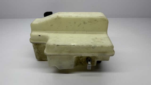 61667009124 BMW Бачок омывателя стекла купить в Николаев