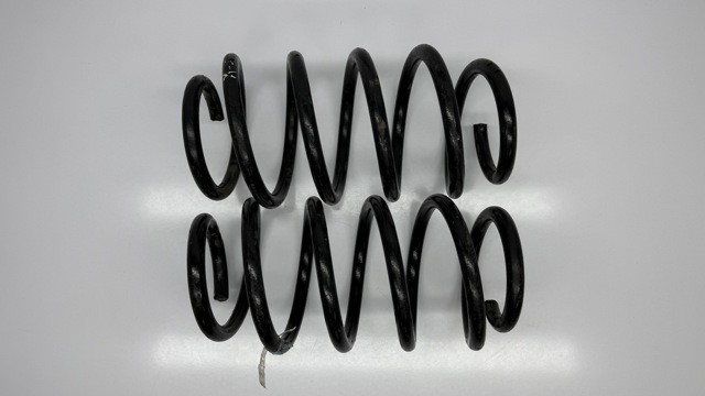 Пружина передняя 6750338 BMW