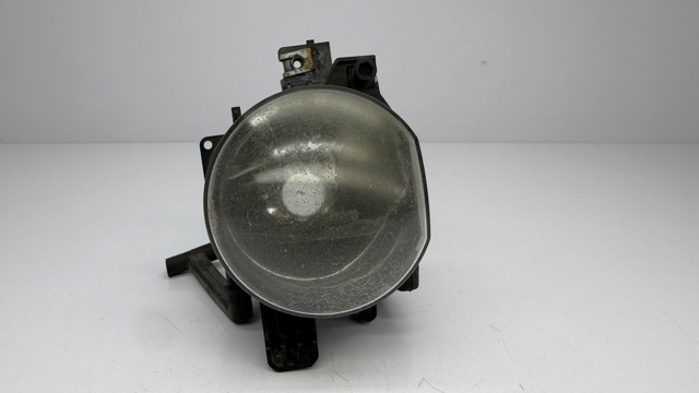 Противотуманка правая 6943416 BMW