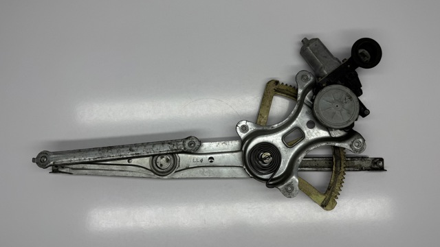 Стеклоподъемник передней двери 6980233040 TOYOTA