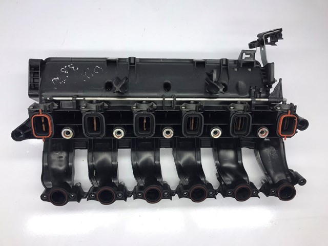 Впускной коллектор 7790700 BMW