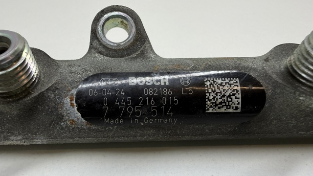 7795514 BMW Распределитель топлива (рампа) купить в Николаев