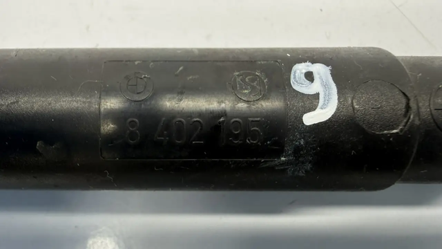 8402195 BMW Амортизатор багажника купить в Тернополь