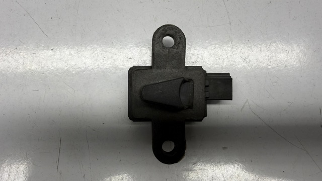 MERCEDES A0038208426 Датчик удара в наличии Каменское
