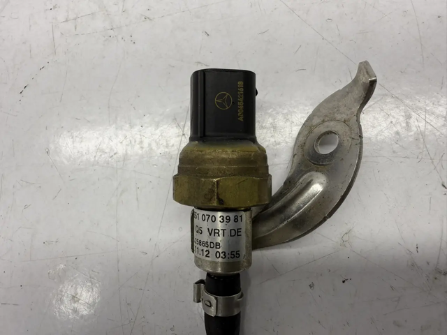 A0045421618 MERCEDES Датчик давления топлива купить в Тернополь