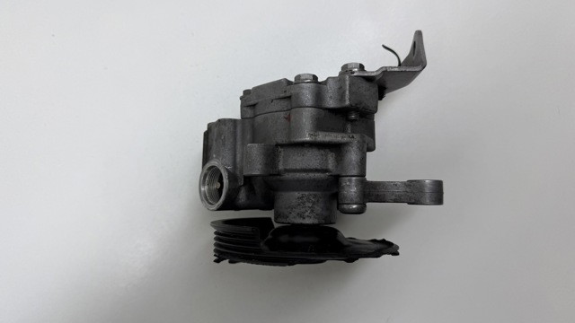 MERCEDES A0054660301 Насос ГУР в наличии Днепр