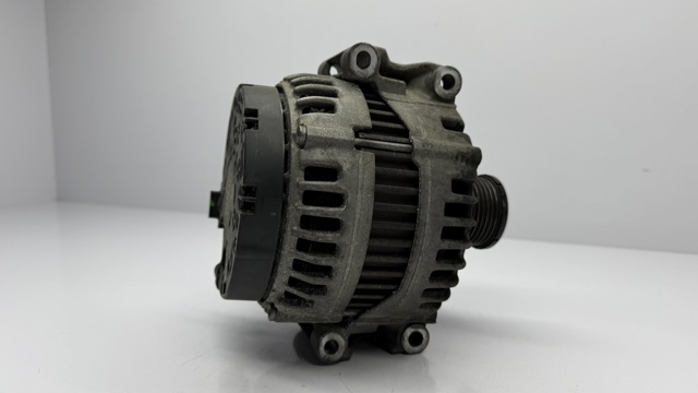 MERCEDES A0131540902 Генератор в наличии Ирпень