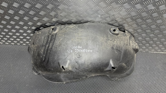 MERCEDES A1638840422 Подкрылок крыла заднего правый в наличии Житомир