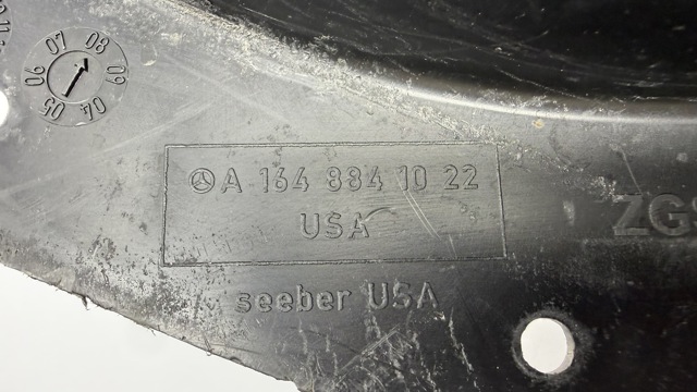 A1648841022 MERCEDES Подкрылок крыла переднего правый задний купить в Украина