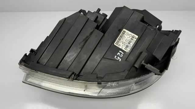 A1698201861 MERCEDES Правая фара купить в Киев