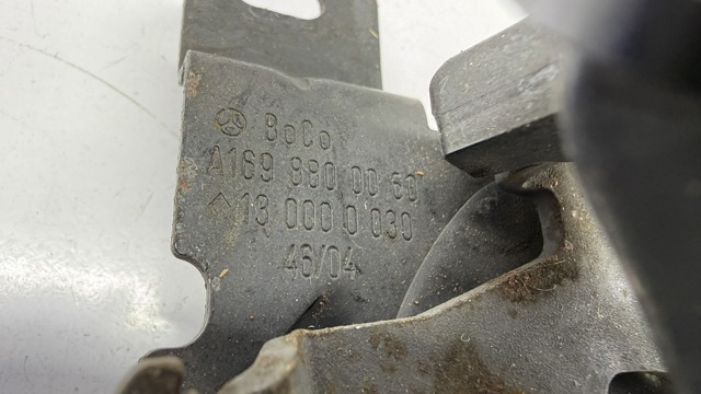 A1698800060 MERCEDES Замок капота купить в Хмельницкий