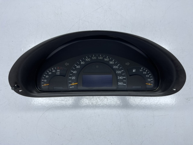 Щиток приборов A2035401311 MERCEDES