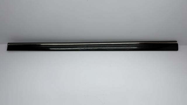 Накладка передней двери A2036904962 MERCEDES