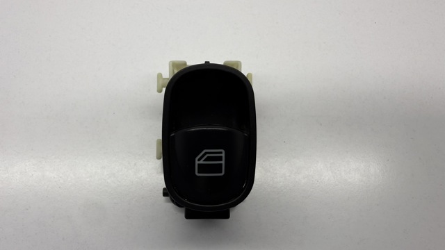 Кнопка подъемника переднего правого стекла A2038200210 MERCEDES