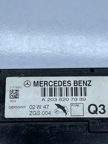 MERCEDES A2038207989 Усилитель сигнала антенны в наличии Киев