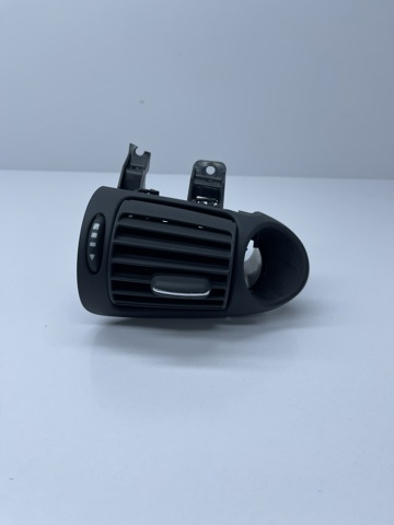 Решетка воздуховода левая A2038300154 MERCEDES