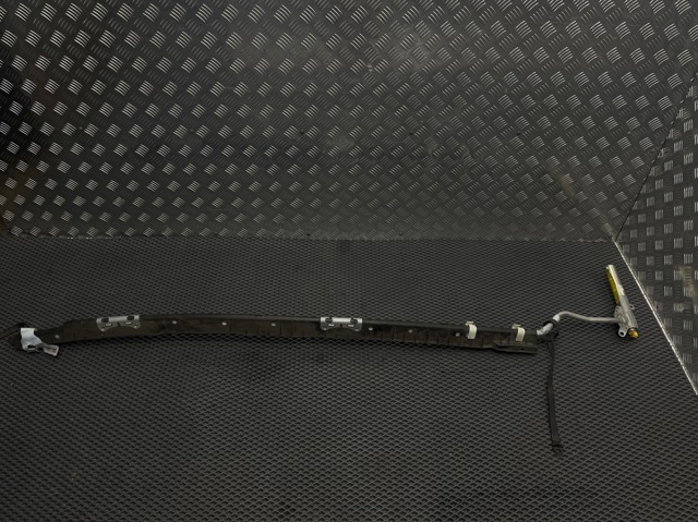 Левая шторка безопасности A2038604105 MERCEDES