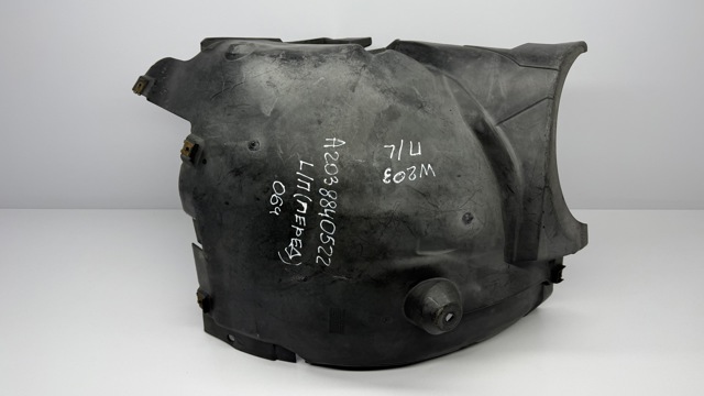 Подкрылок переднего крыла, левый передний A2038840522 MERCEDES