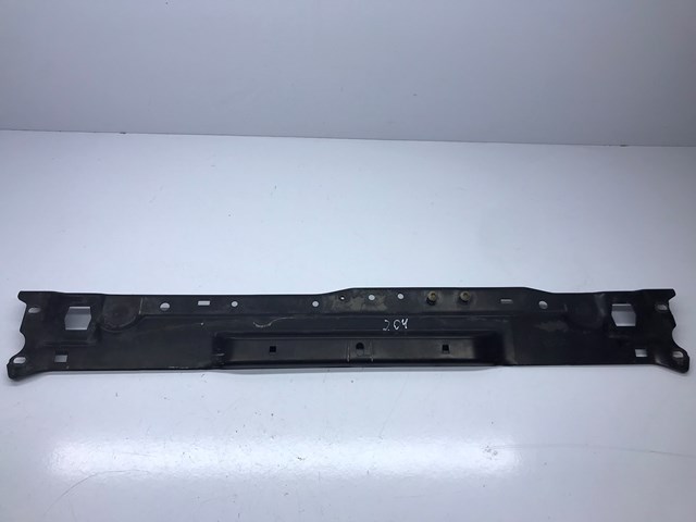 Рамка радиатора верхняя A2046200272 MERCEDES
