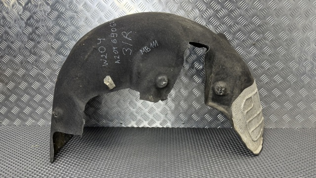 Подкрылок задний правый A2046906230 MERCEDES