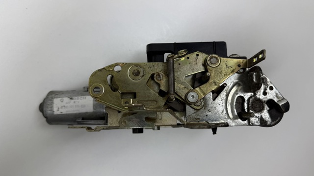 Замок крышки багажника A2107400536 MERCEDES