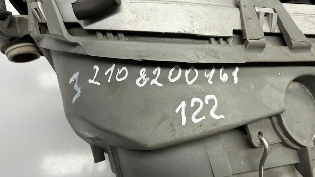 A2108200461 MERCEDES Фара правая купить в Ровно