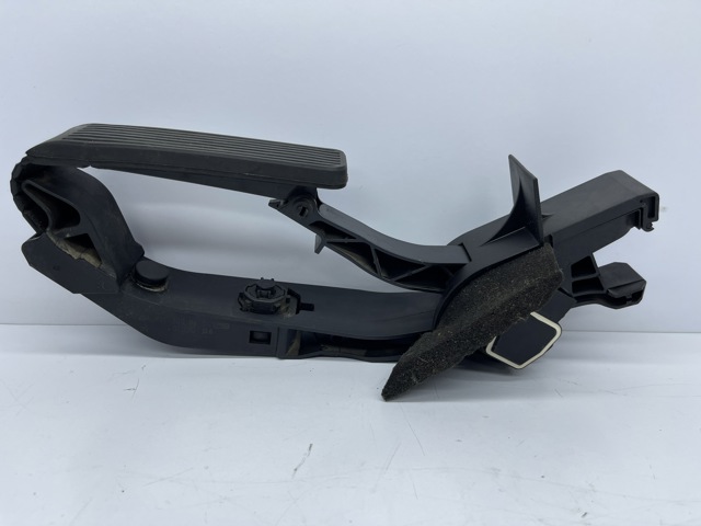 Педали газа A2113000604 MERCEDES