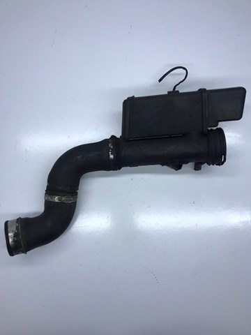 Патрубок интеркуллера A2115282182 MERCEDES