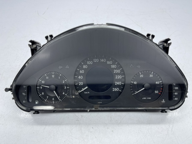 Щиток приборов A2115402348 MERCEDES