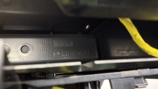 A2116803152 MERCEDES Кнопка включения аварийного сигнала купить в Каменское