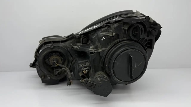 MERCEDES A2118200261 Правая фара в наличии Сумы