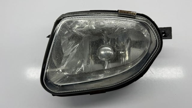Левая противотуманная фара A2118200556 MERCEDES