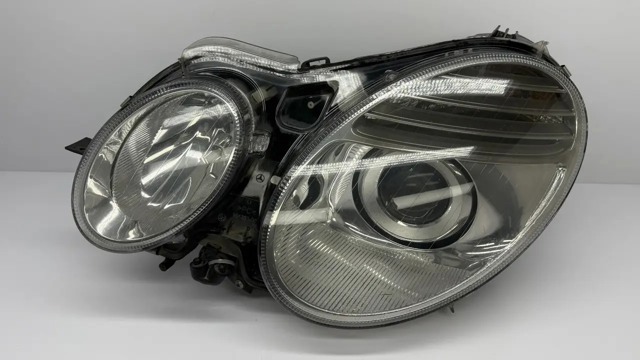 Фара левая передняя A2118203561 MERCEDES