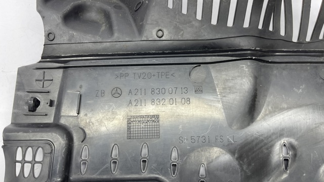 MERCEDES A2118300713 в наличии Винница