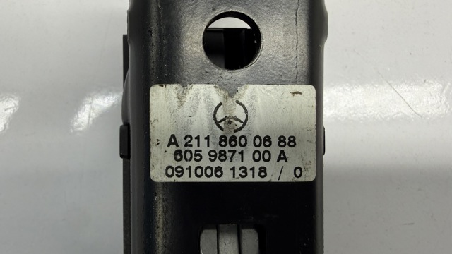 MERCEDES A2118600688 в наличии Ирпень