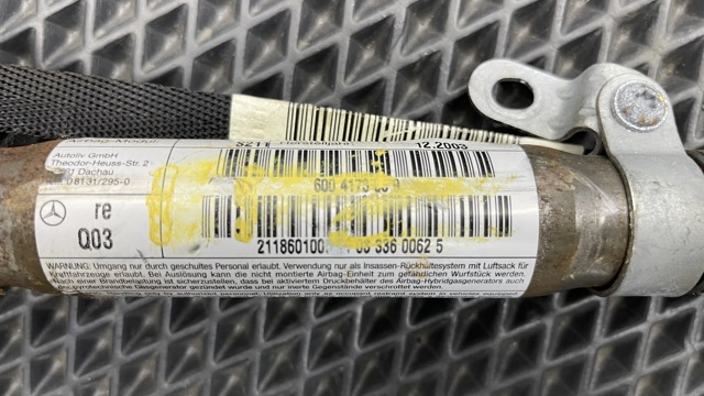 MERCEDES A2118601005 Шторка боковая, правая в наличии Украина
