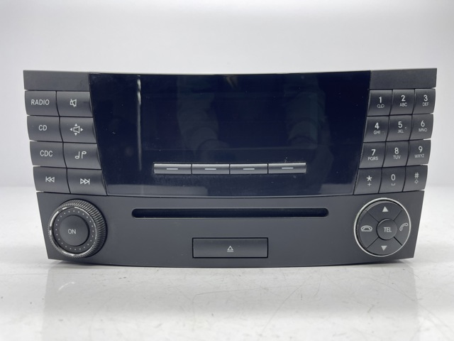 Магнитола (радио AM/FM) A2118702889 MERCEDES