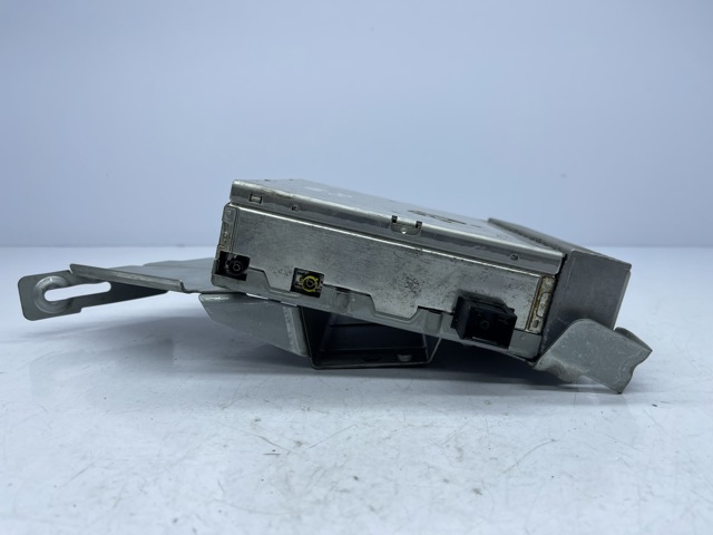 A2118706989 MERCEDES купить в Ирпень