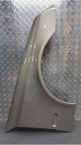Боковая часть передняя правая A2118800818 MERCEDES