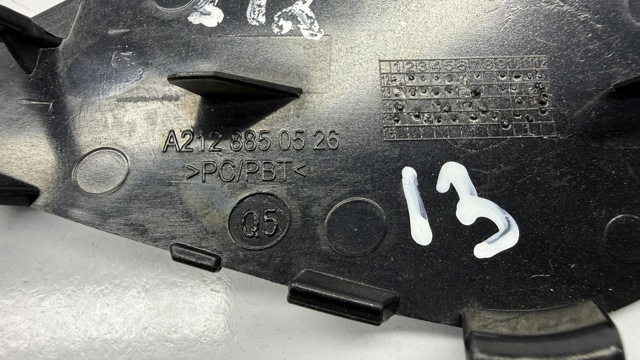 MERCEDES A2128850526 Заглушка буксировочного крюка в наличии Львов