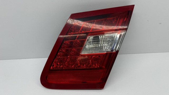 Фара задняя правая внутренняя A2129060258 MERCEDES