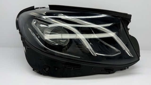 Фара правая A2139064004 MERCEDES