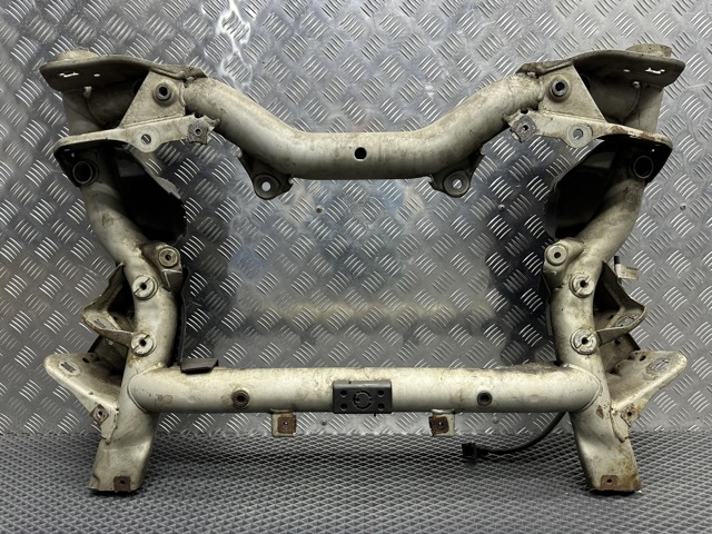 Балка передней подвески A2186280157 MERCEDES