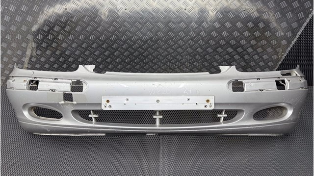 Бампер на авто A2208800340 MERCEDES
