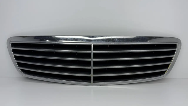 Облицовка радиатора A2208800383 MERCEDES