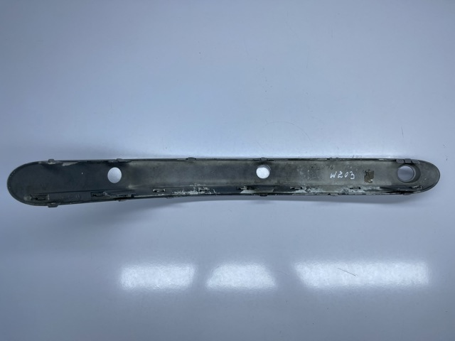 A2208850421 MERCEDES Молдинг бампера переднего правый купить в Винница