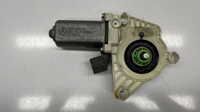 Привод электростеклоподъемника передний A2218202742 MERCEDES